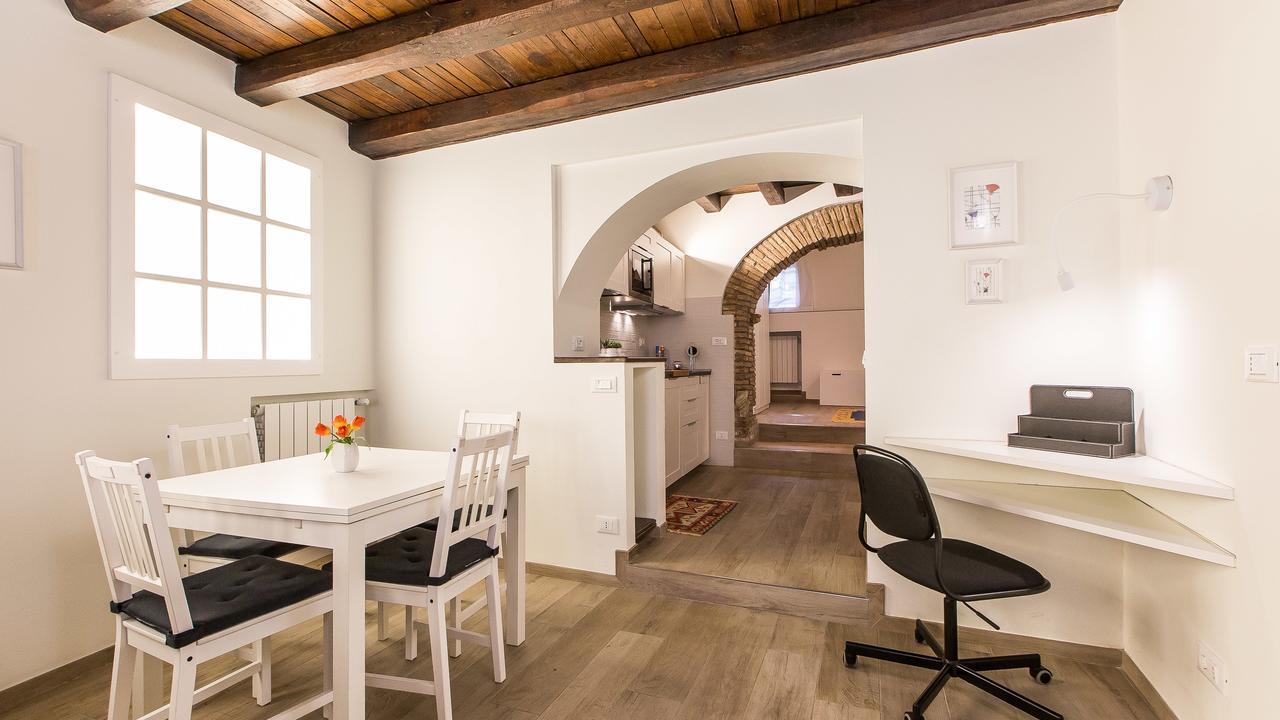 Rental In Rome Trastevere White Exterior photo