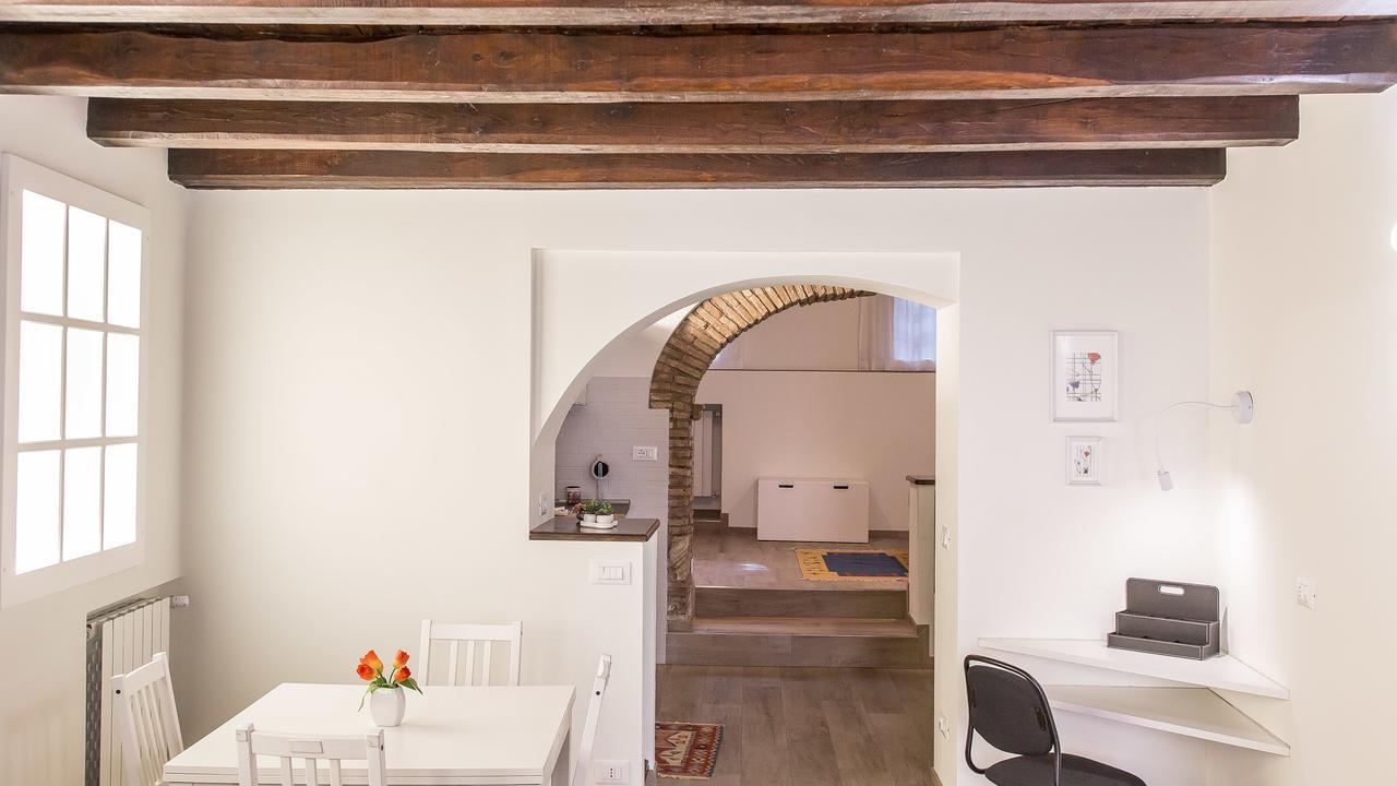 Rental In Rome Trastevere White Exterior photo